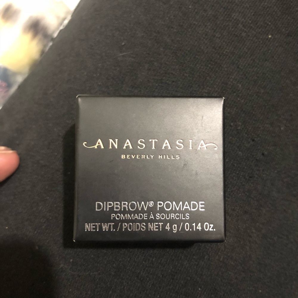 Anastasia dip brow. Anastasia tweezers. Etc